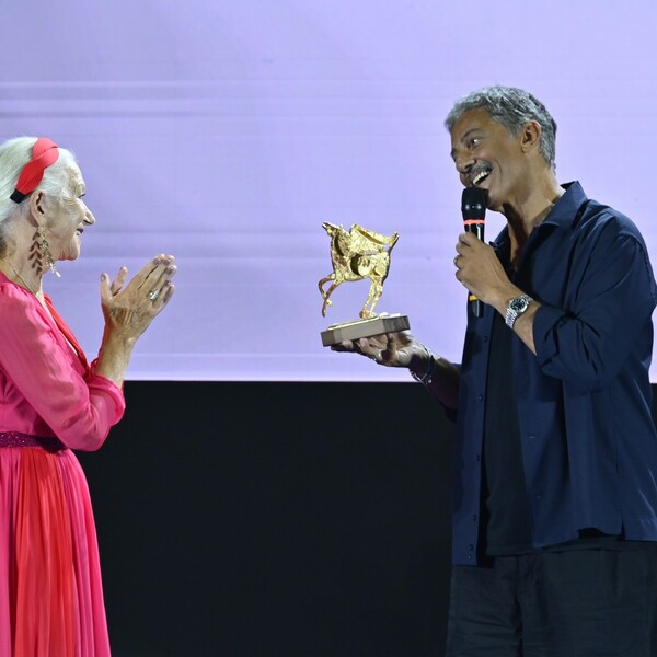 Rosario Fiorello Riceve Il Pegaso D&#039;oro Da Helen Mirren